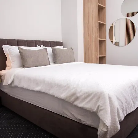 Hotel Republic Square Luxury Belgrade