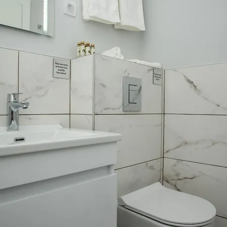 Republic Square Luxury Hotel 4*
