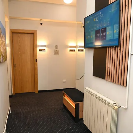 Hotel Republic Square