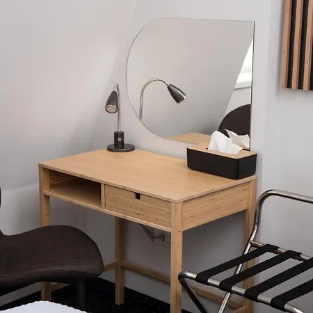 Republic Square Luxury Otel 4*